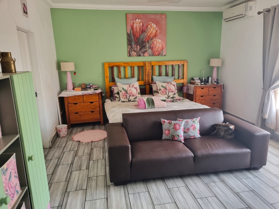 Commercial Property for Sale in Zuurplaat A H North West